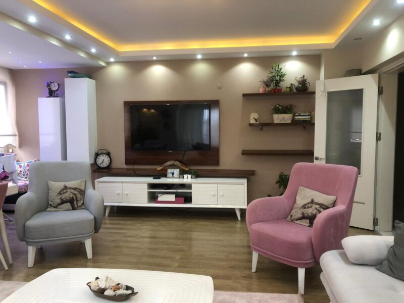 Ordu Caddesi Üzeri 3+1 Arakat Otoparklı Asansörlü Lüx Daire